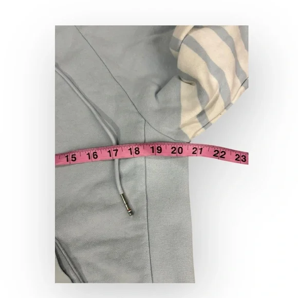 Thom Browne Sky Blue 4-Bar Hoodie Size 4 / Large - Picture 13 of 15